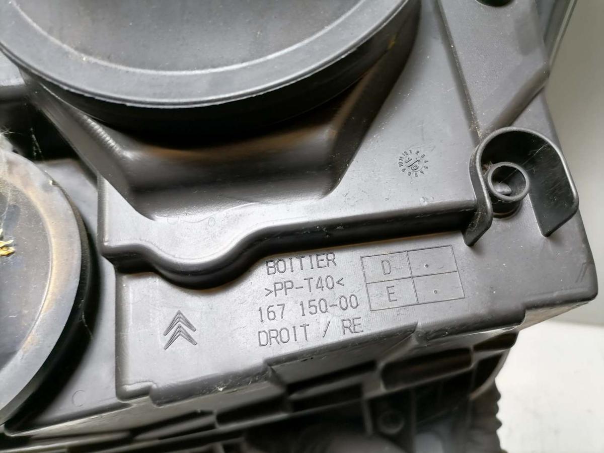 Citroen C3 Picasso original Scheinwerfer vorn rechts Halogen Bj.2010